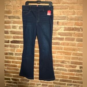 Spanx Pull on Flare Jeans NWT’s